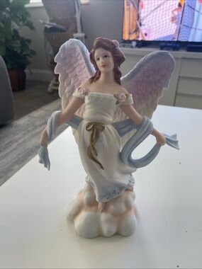 Vintage RNR Gift Angel Of The Wind No# 19005 International Collection 2006
